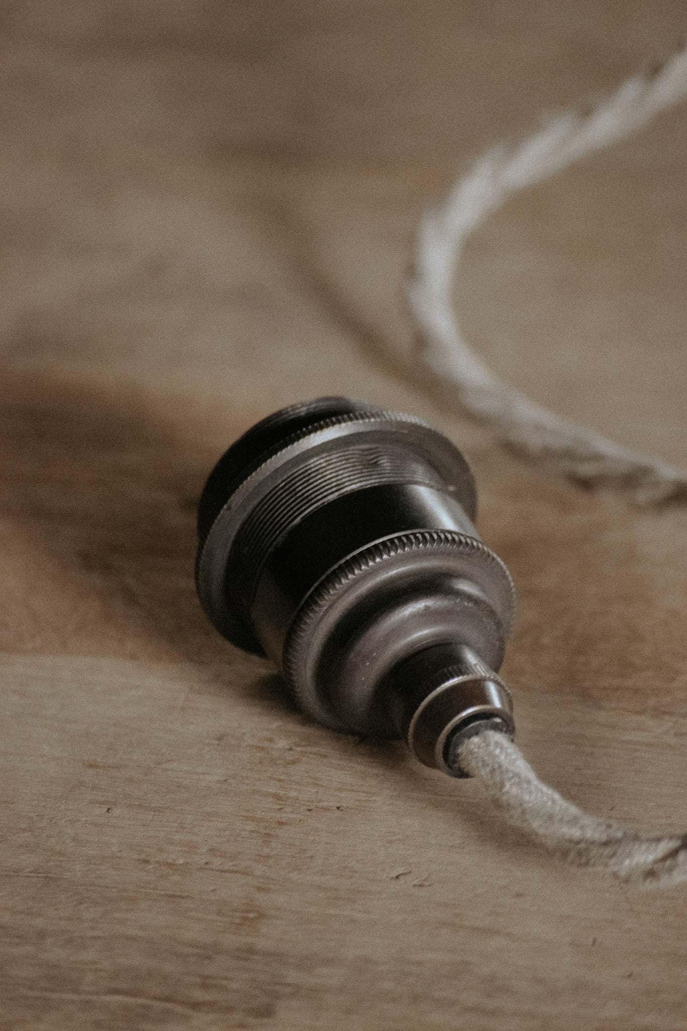 Oak pendant light