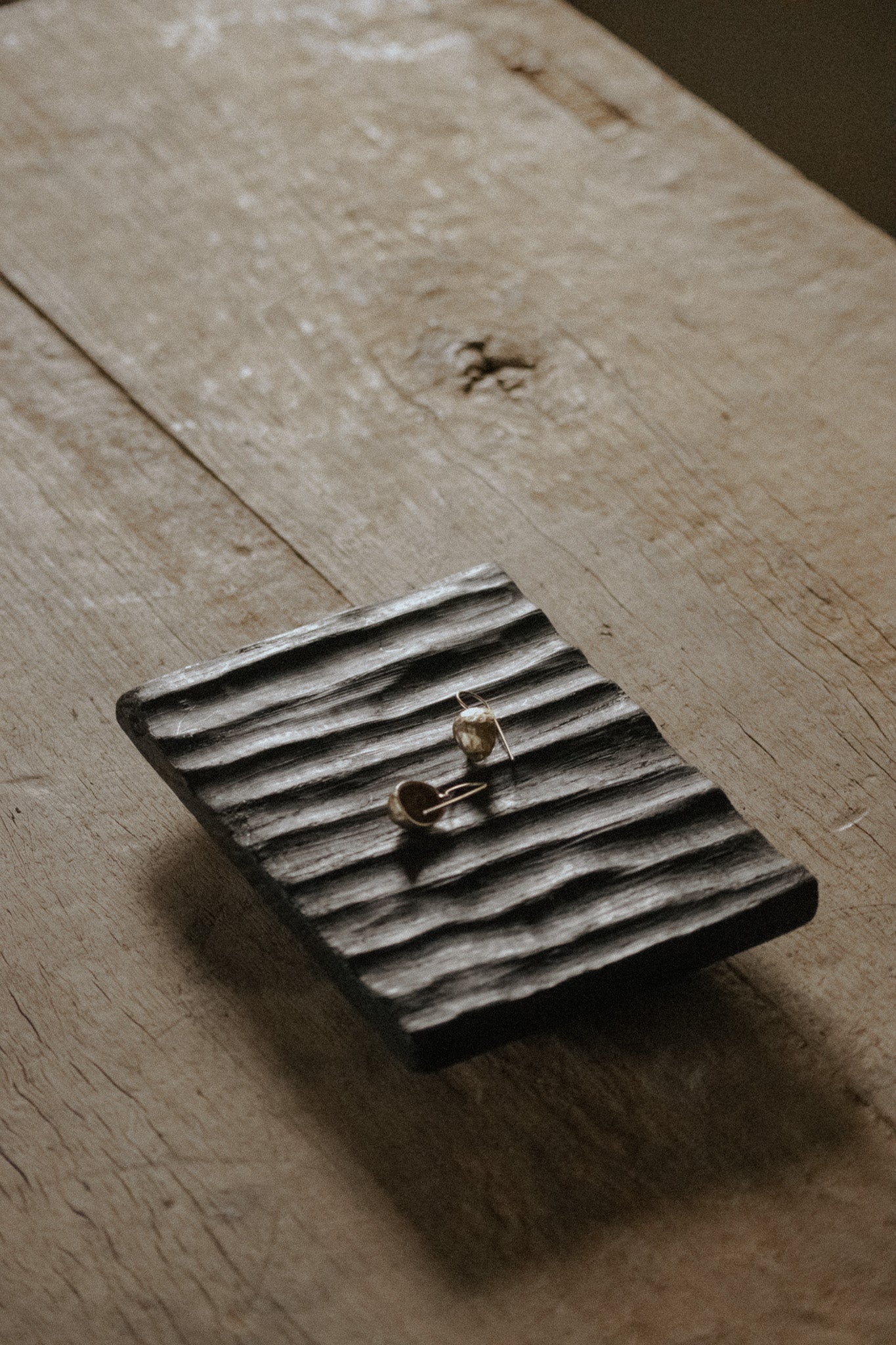 Small oak trinket tray