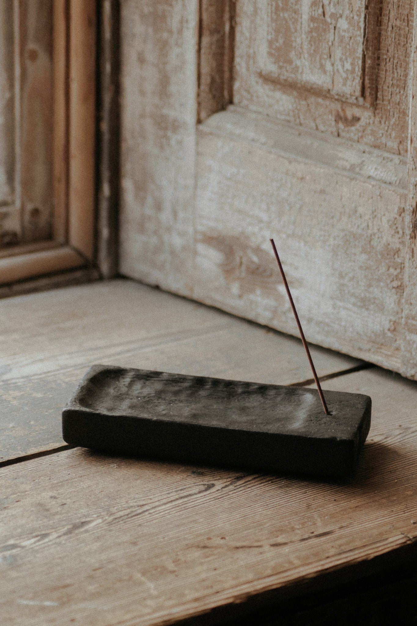 Oak incense burner